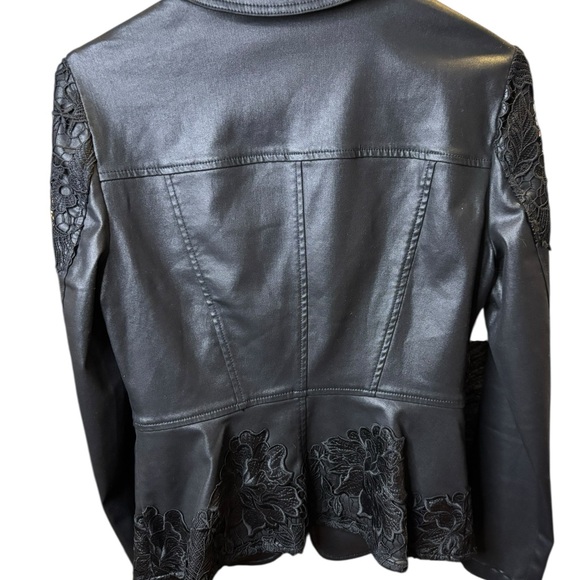 White House Black Market Coated Denim & Lace Motorcycle Jacket Faux Leather Sz 4 - Picture 5 of 5